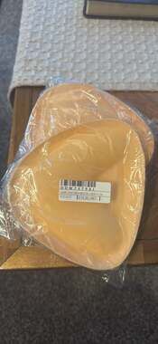 Zezhou Silicone Sticky Bra Cups, Adhesive Boob Push Lift Inserts, Waterproof Bei